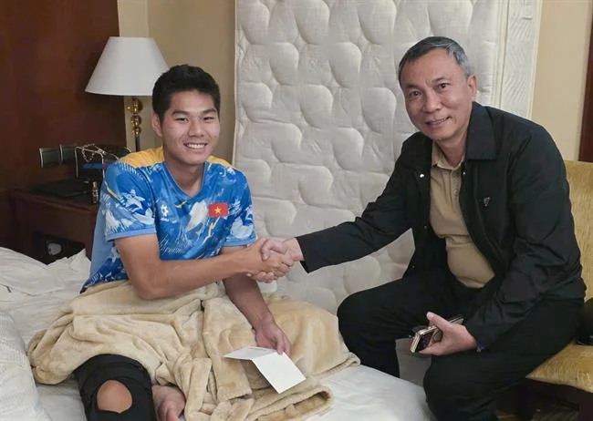 Đại diện hỗ trợ khách hàng chuyên nghiệp
